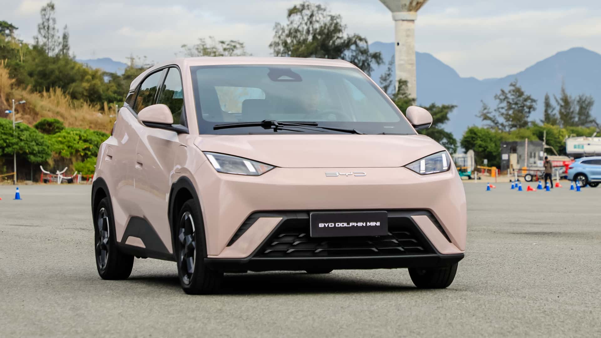BYD Dolphin Mini será lançado por R$ 99.800, segundo concessionários